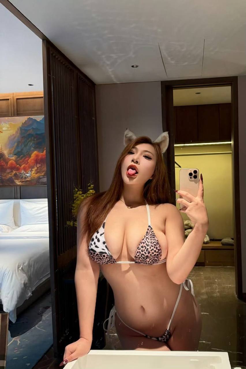 #微密圈 都是你们追不到的极品不爱吃香菜女神  第6张